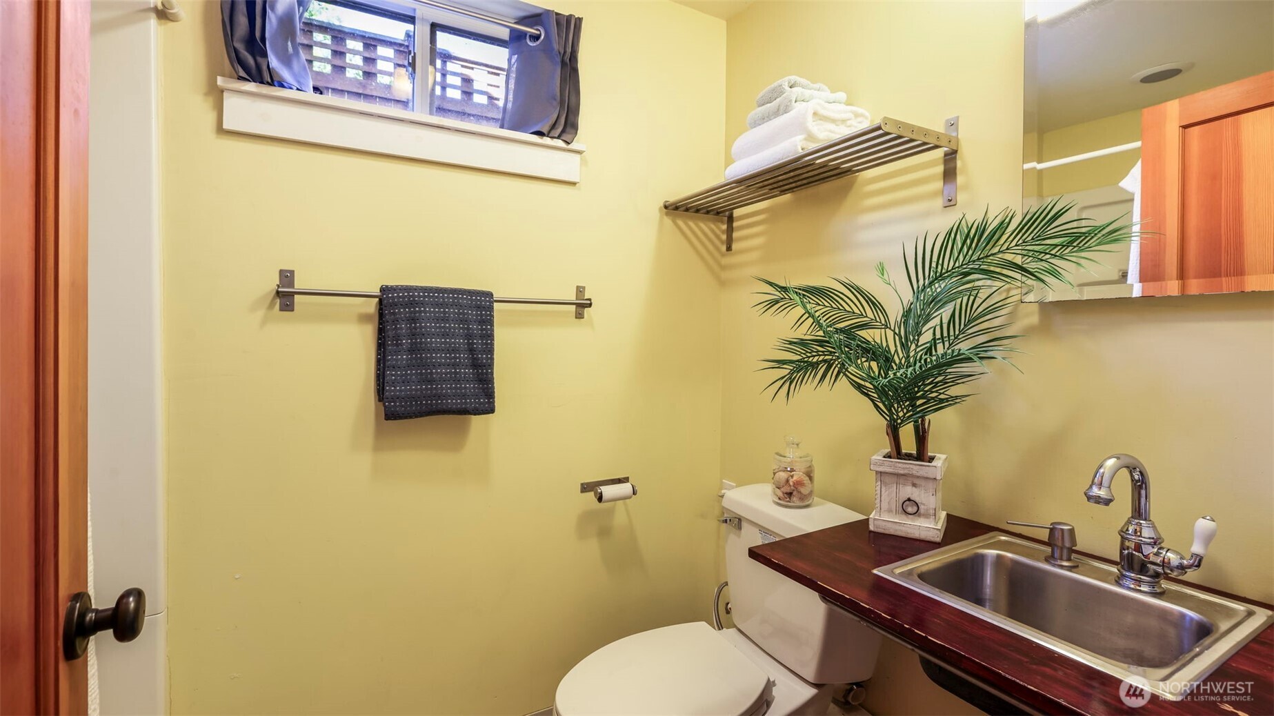 10735 Whitman Avenue N