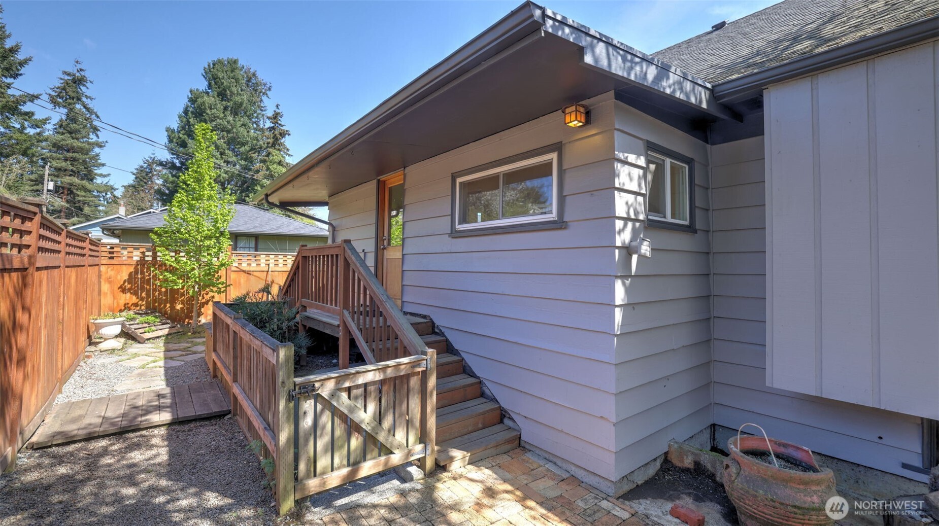 10735 Whitman Avenue N