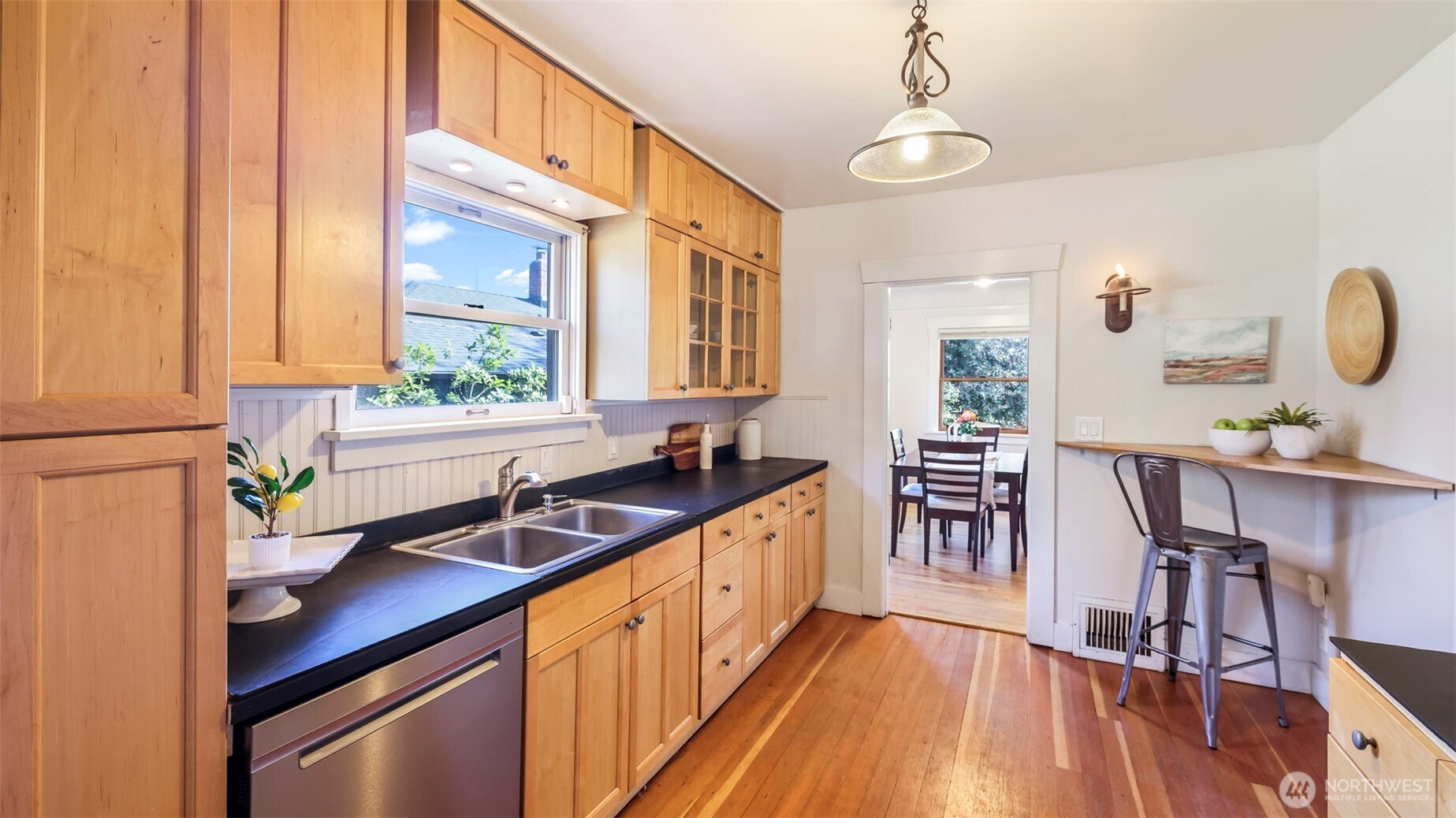 10735 Whitman Avenue N