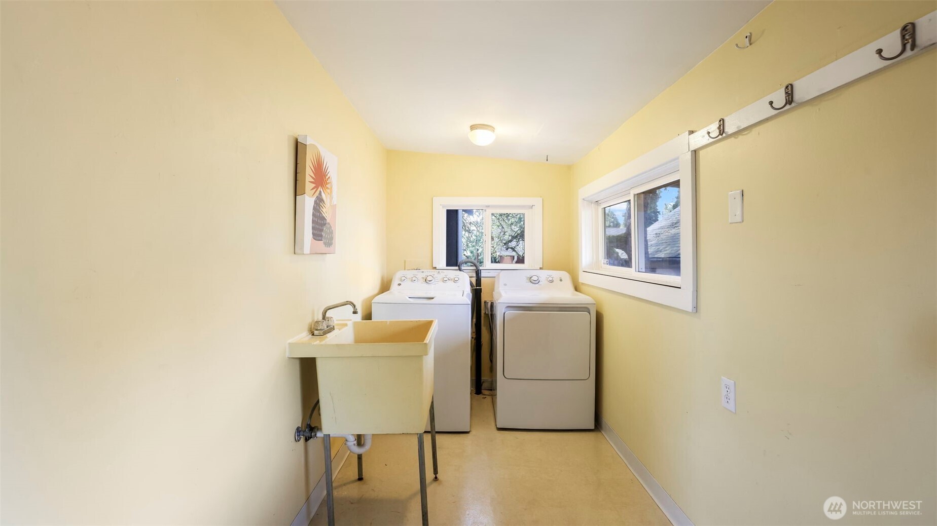 10735 Whitman Avenue N