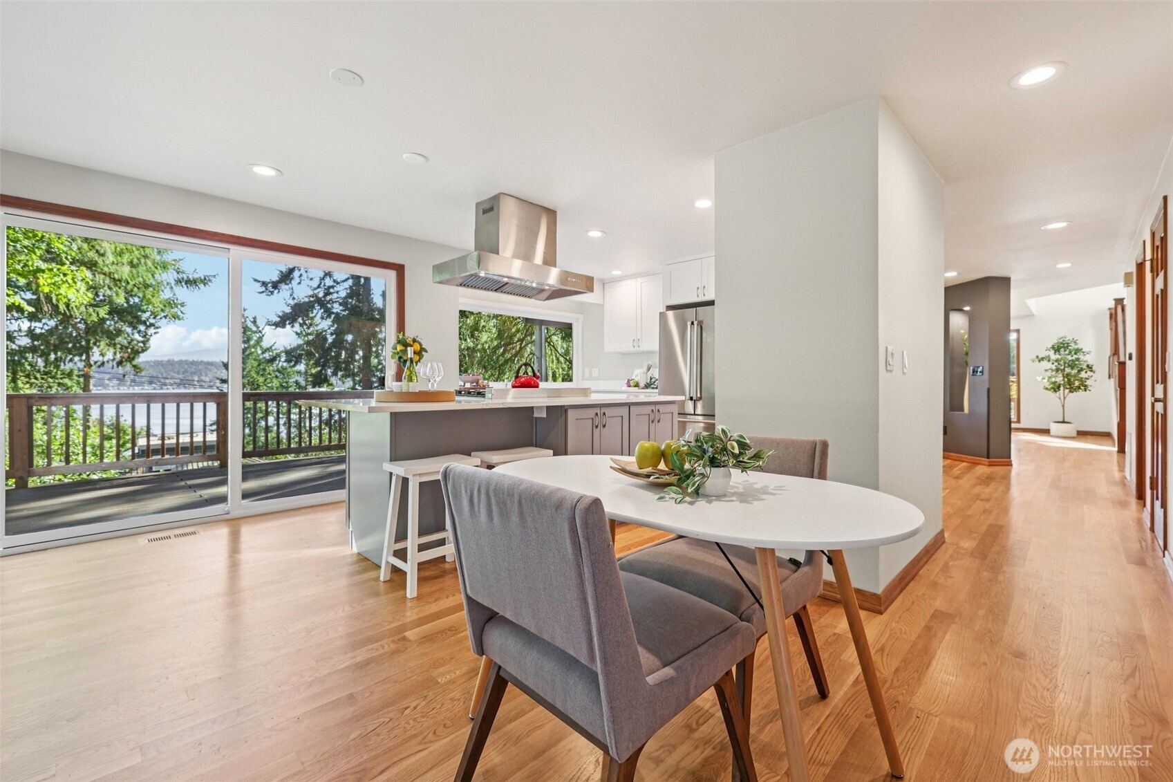 411 West Lake Sammamish Parkway NE