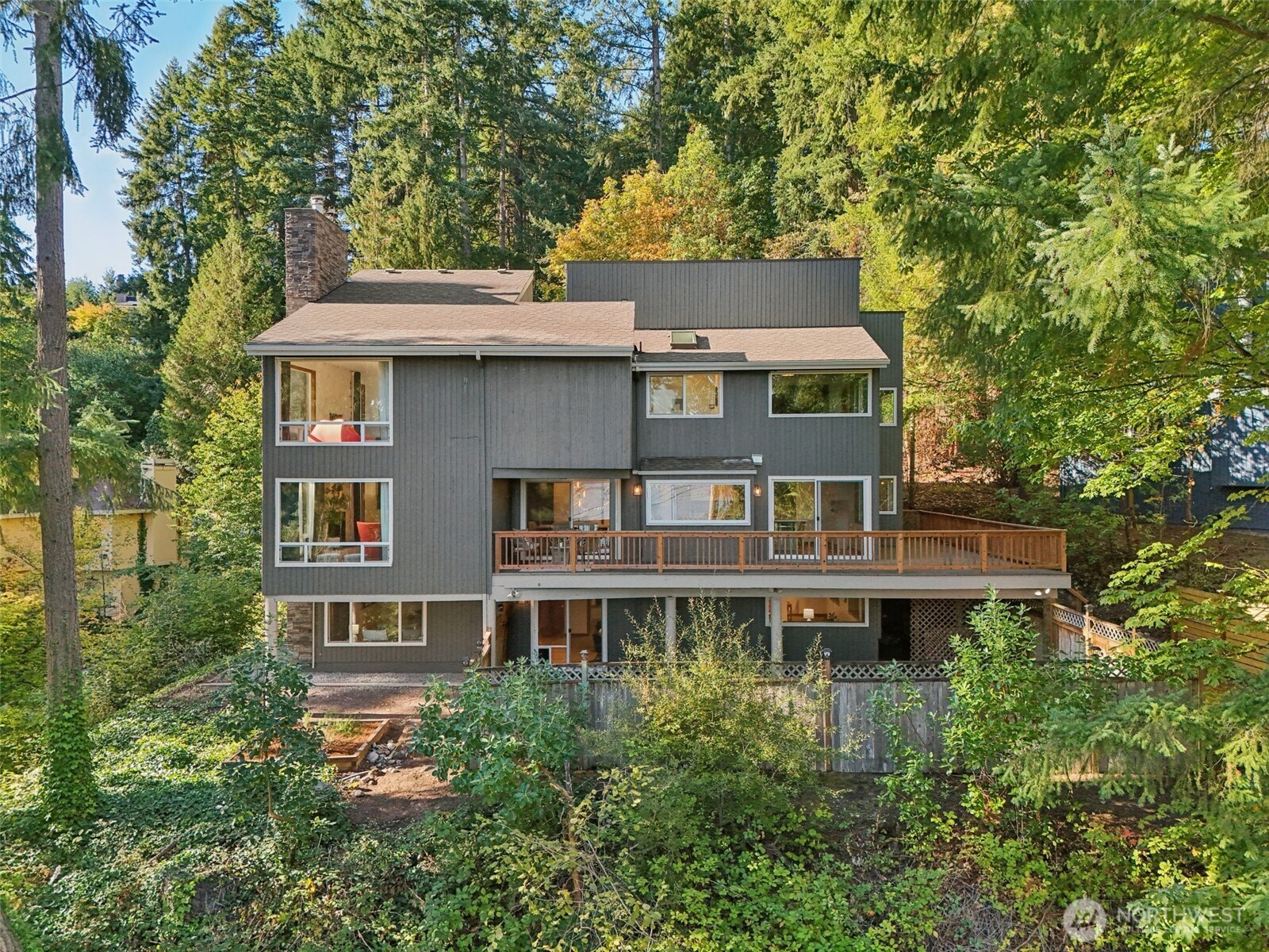 411 West Lake Sammamish Parkway NE