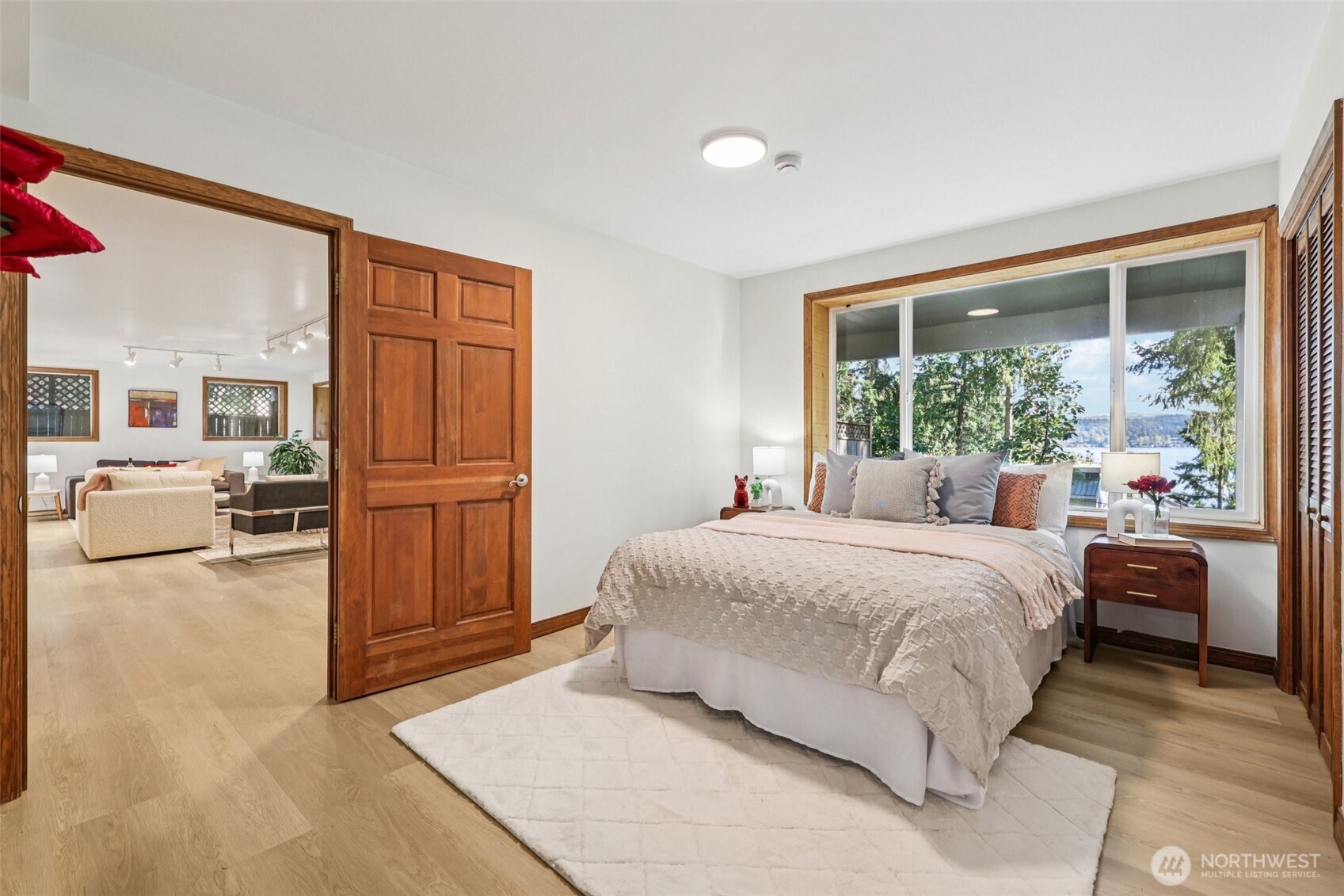 411 West Lake Sammamish Parkway NE