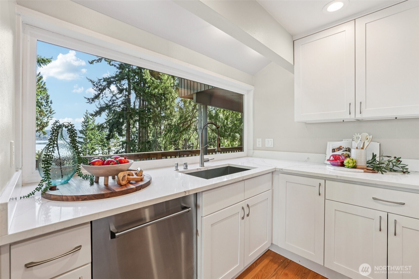 411 West Lake Sammamish Parkway NE