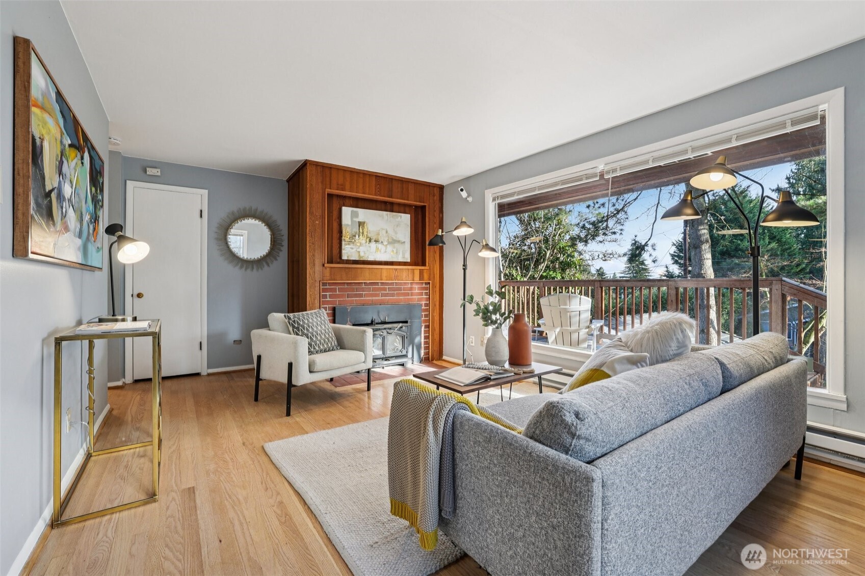 10219 15th Avenue NE