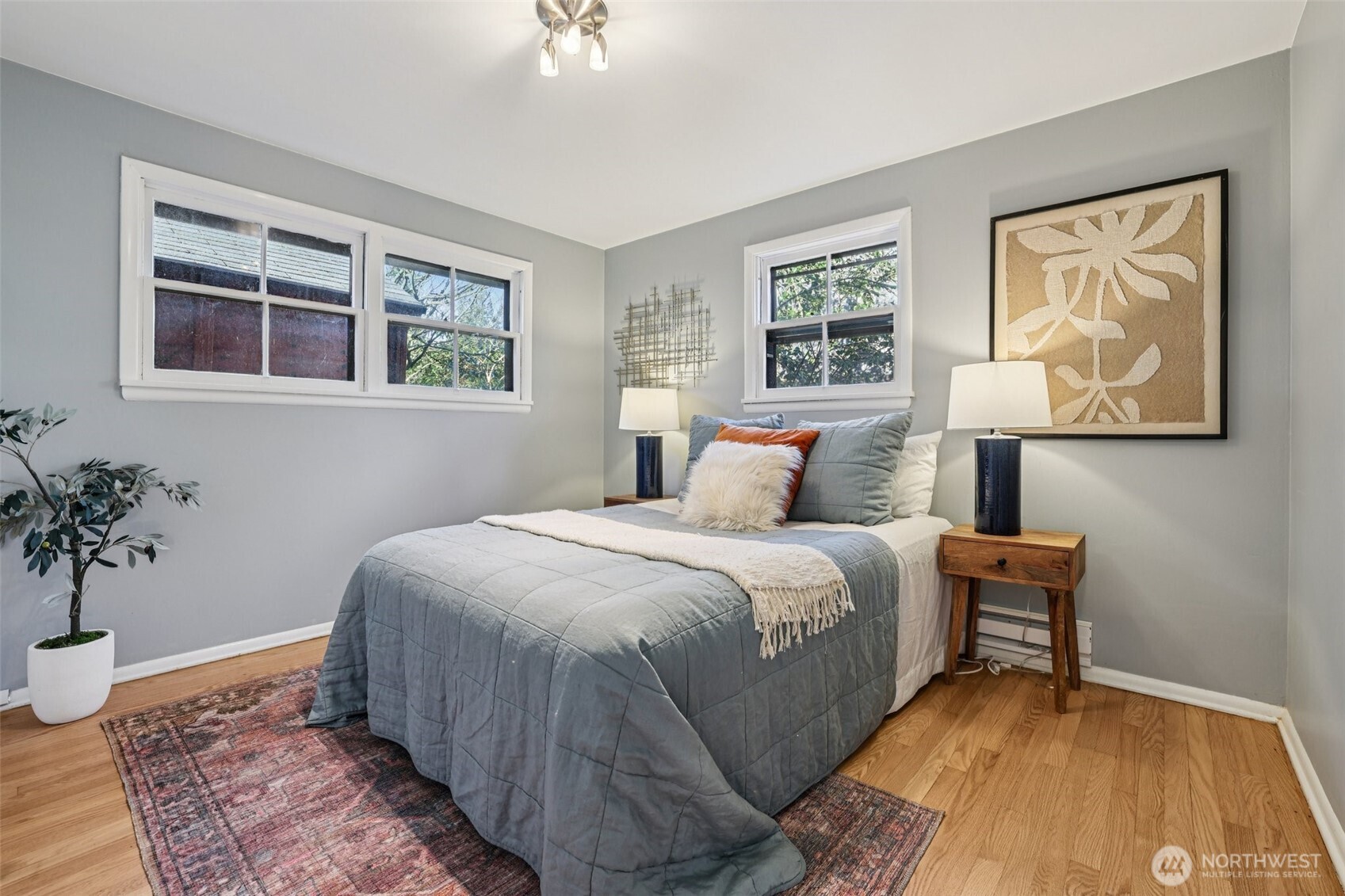 10219 15th Avenue NE