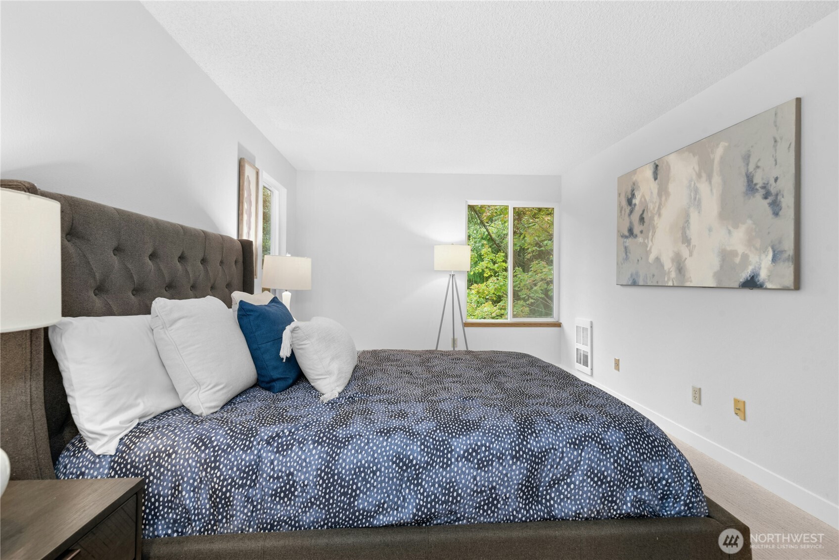 13717 Linden Avenue N Unit: 313