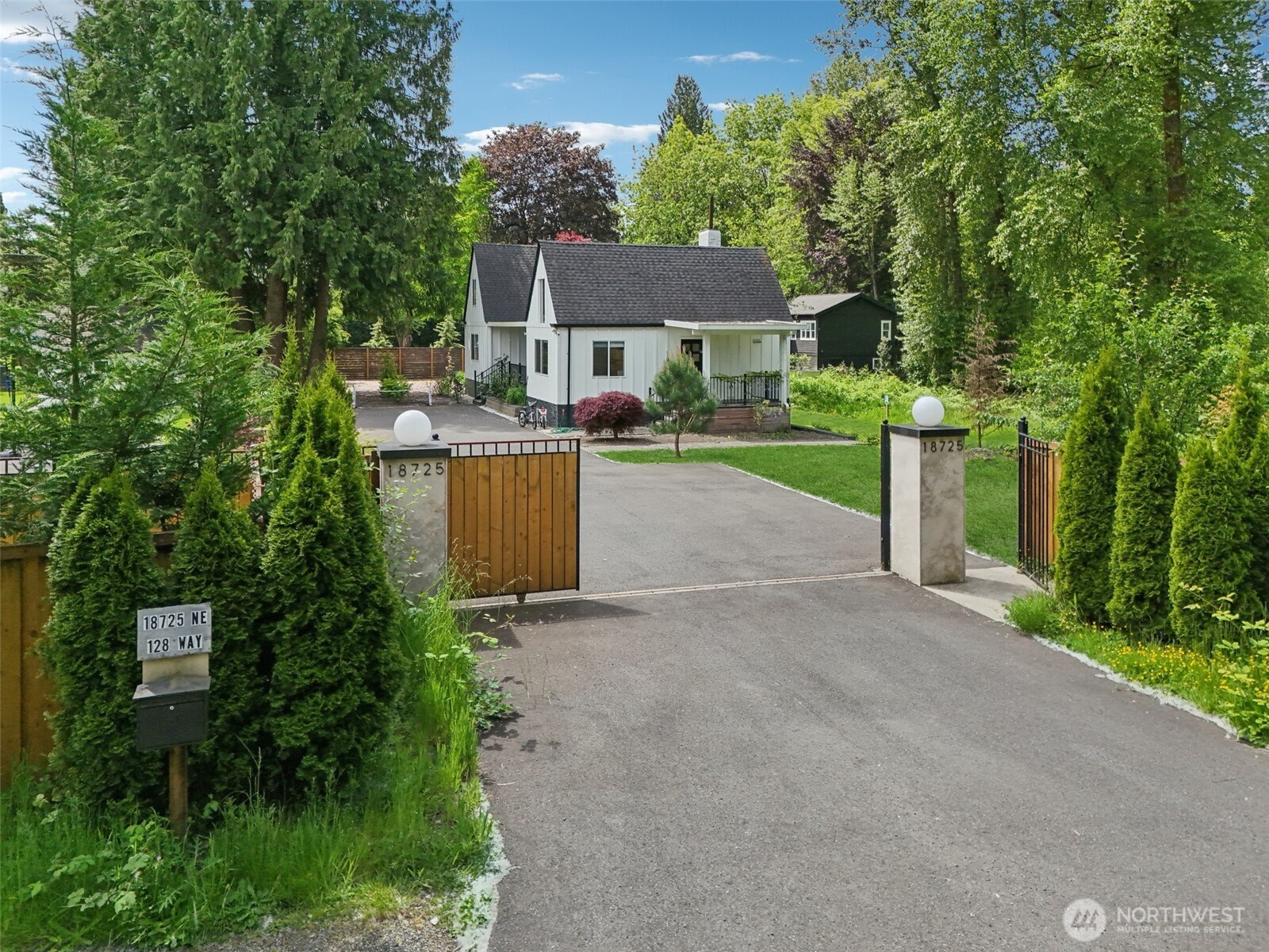 18725 NE 128th Way
