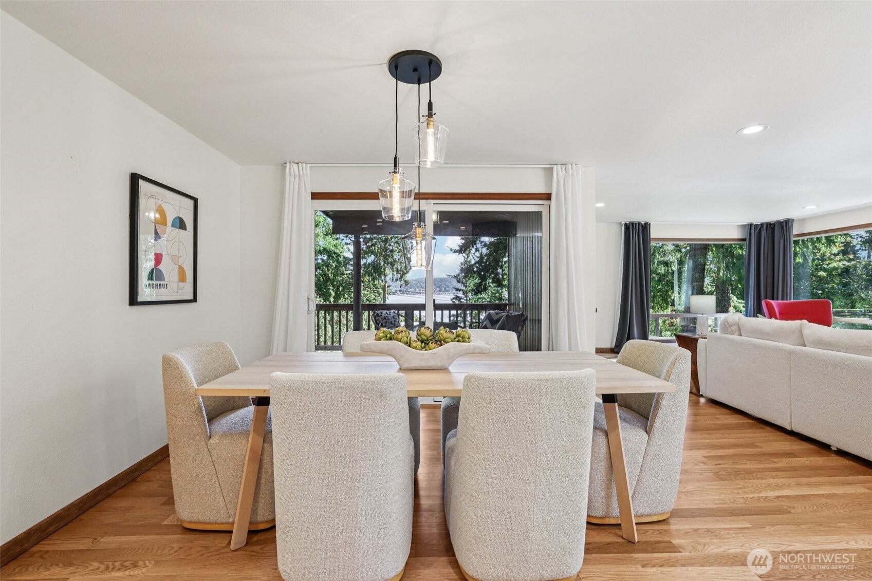 411 W Lake Sammamish Parkway NE