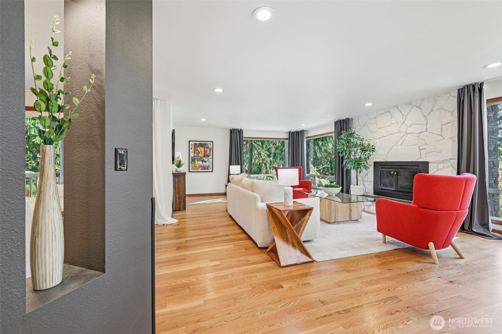 411 W Lake Sammamish Parkway NE