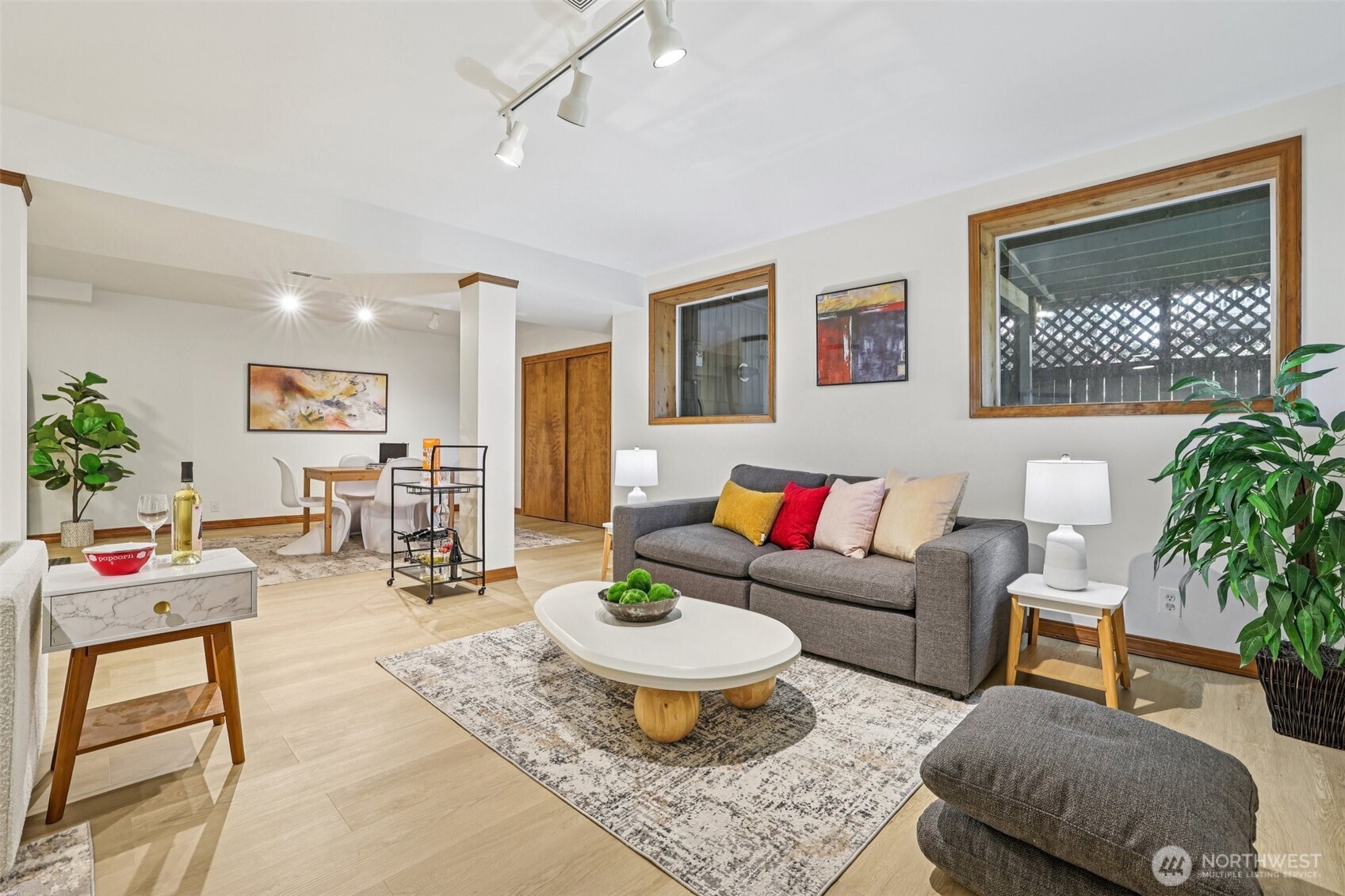 411 W Lake Sammamish Parkway NE