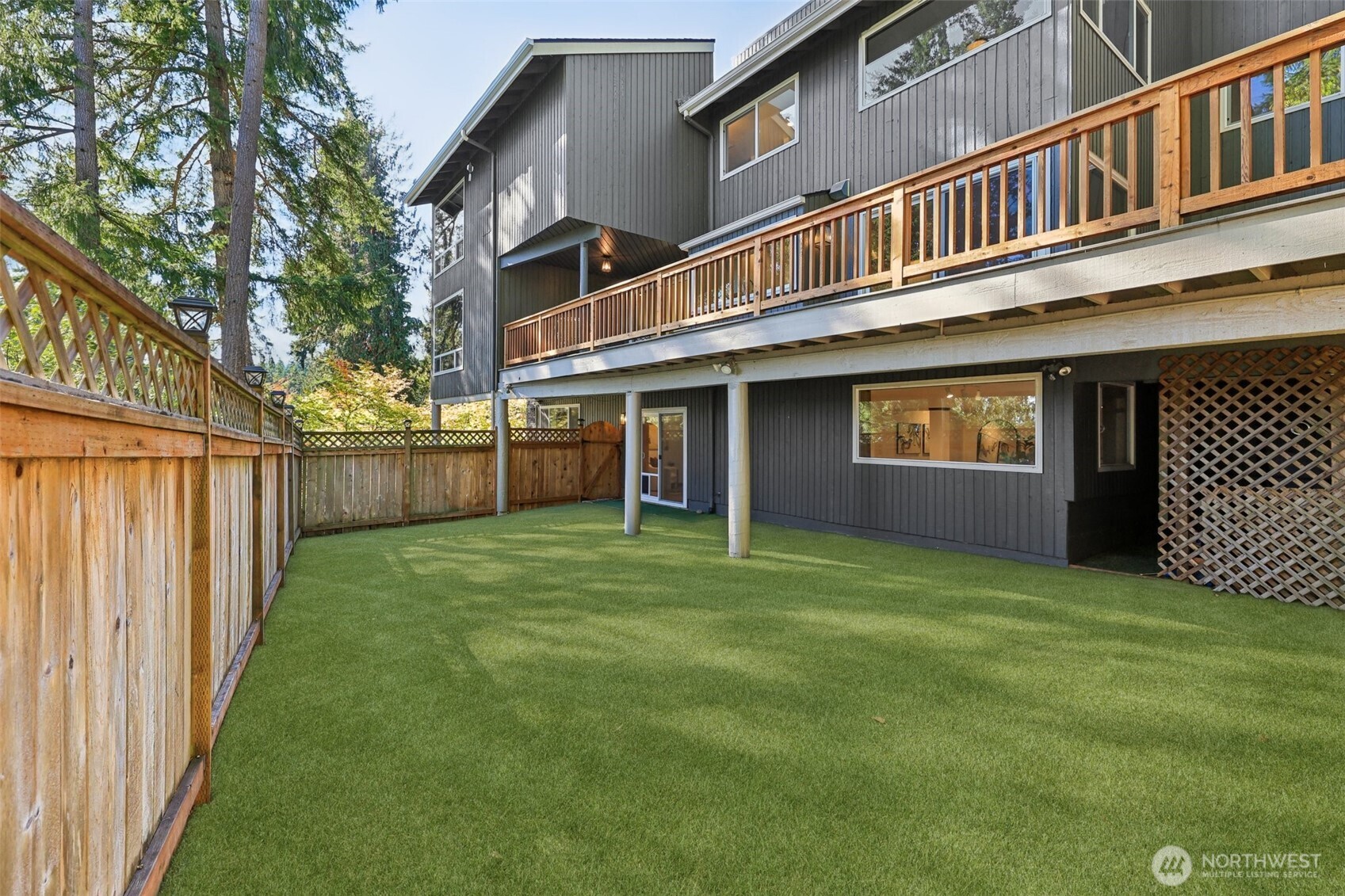 411 W Lake Sammamish Parkway NE