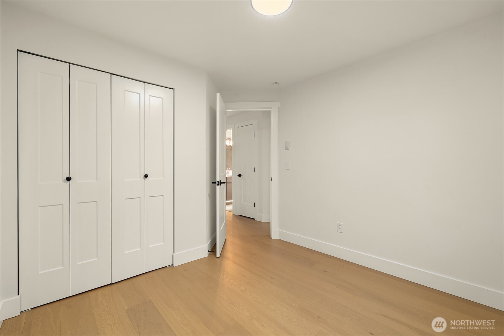 1039 NE 113th Street