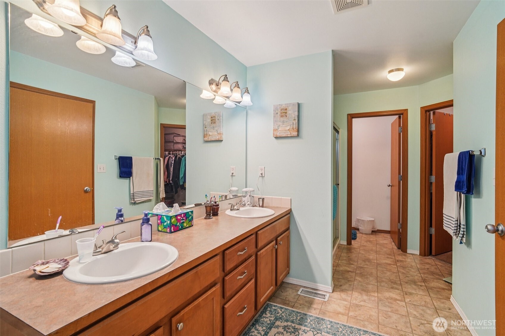 11417 185th Street E