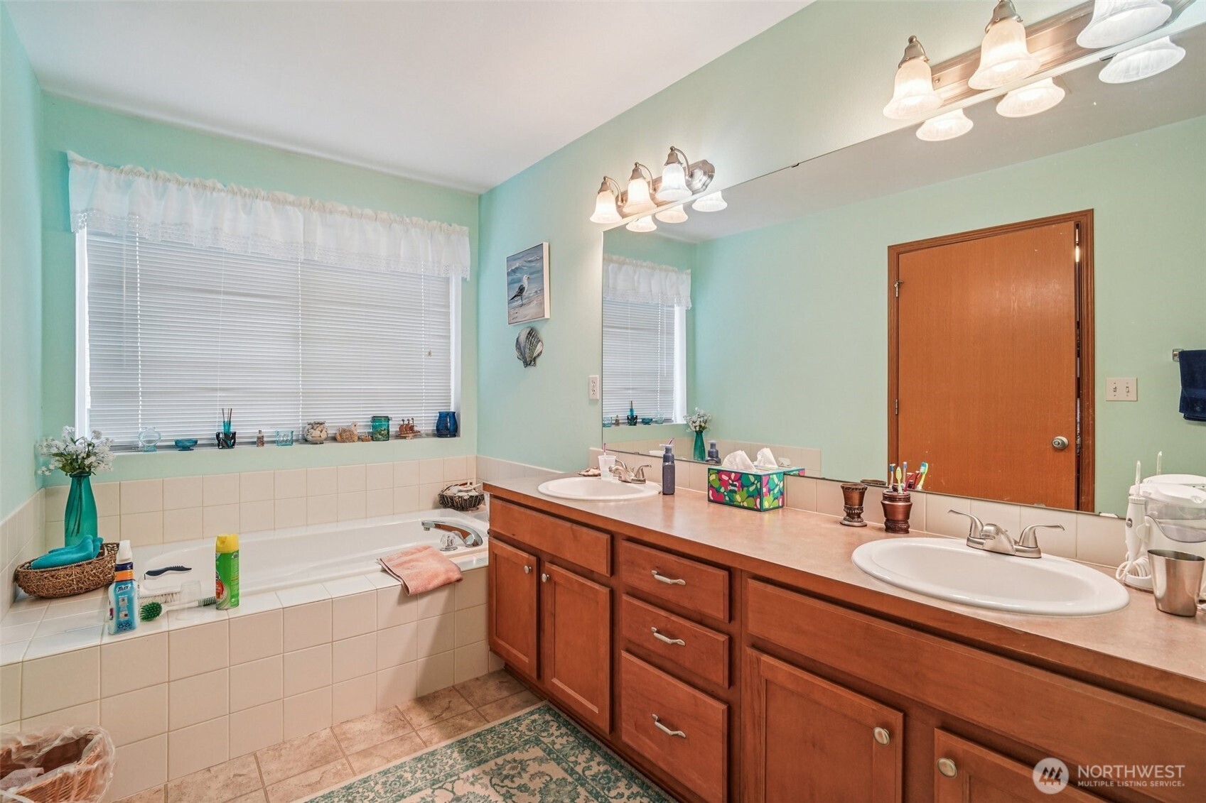 11417 185th Street E