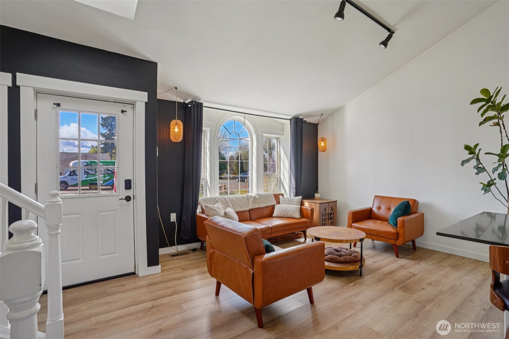 107 105th Street Ct E