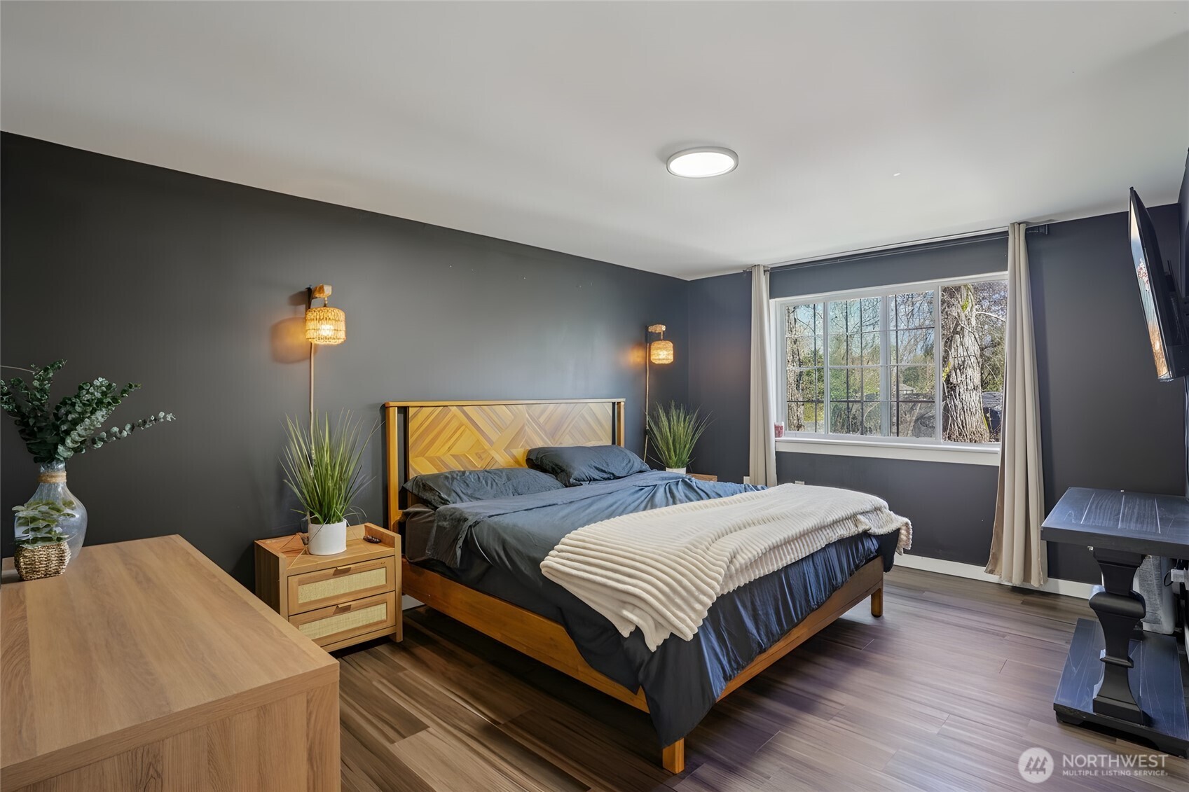 107 105th Street Ct E