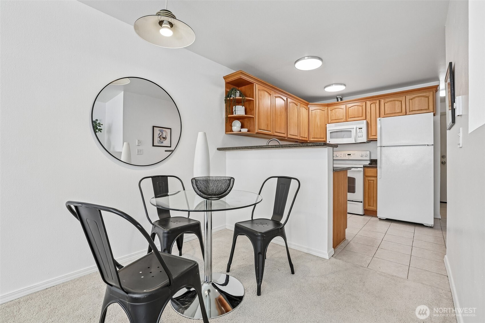 5624 Roosevelt Way NE Unit: 202