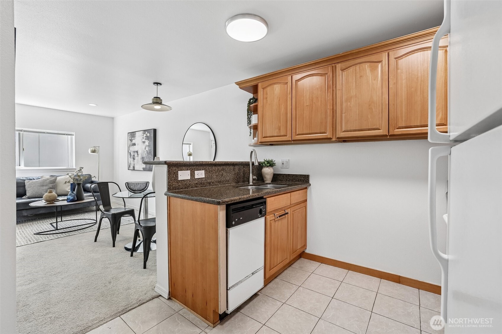 5624 Roosevelt Way NE Unit: 202