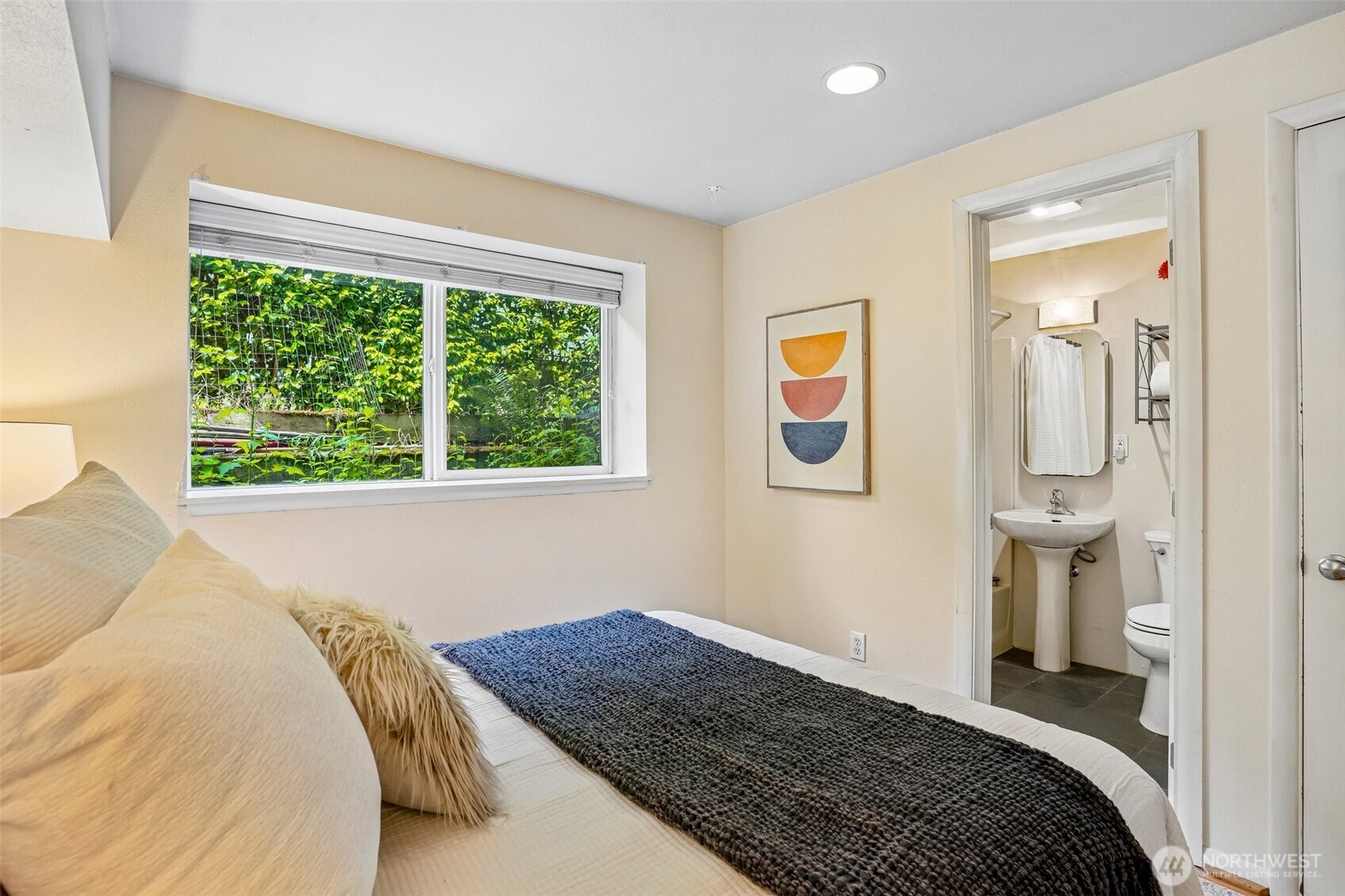3624 Whitman Avenue N Unit: 1