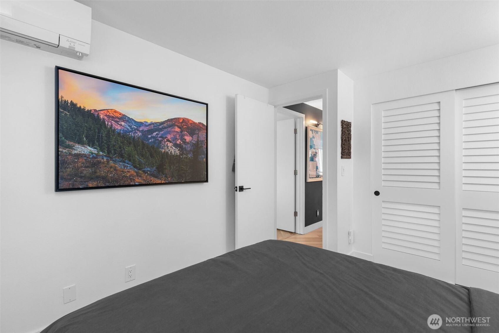2400 E Howell Street Unit: E