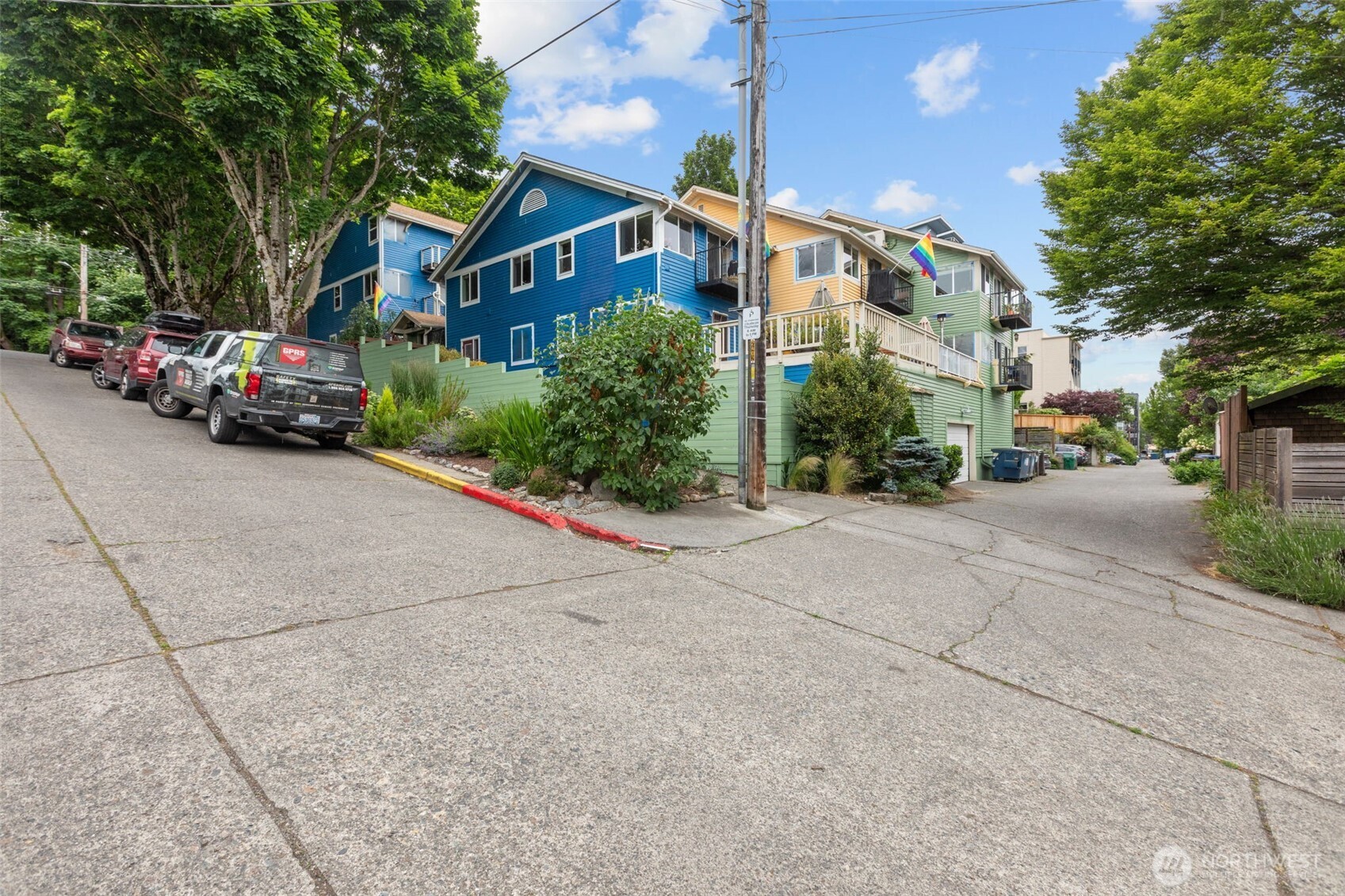 2400 E Howell Street Unit: E