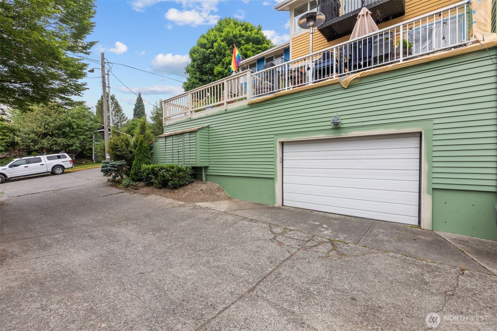 2400 E Howell Street Unit: E