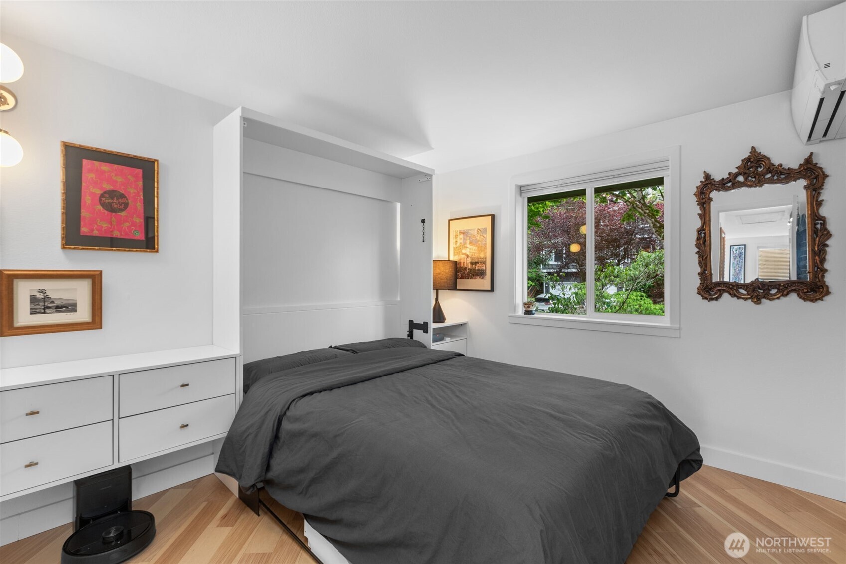 2400 E Howell Street Unit: E
