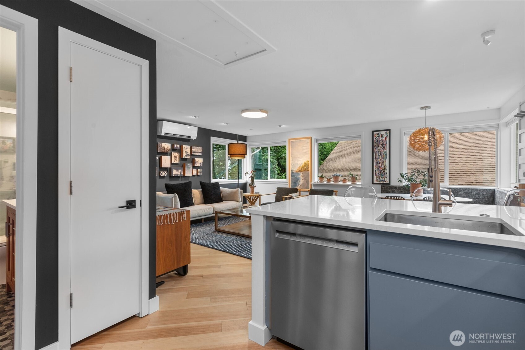 2400 E Howell Street Unit: E