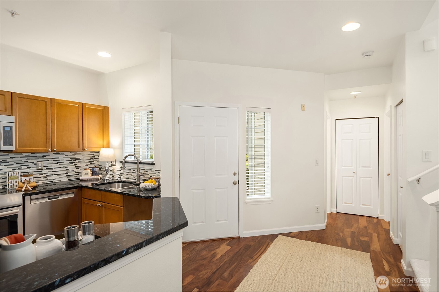 1522 196th Street SE Unit: B-103