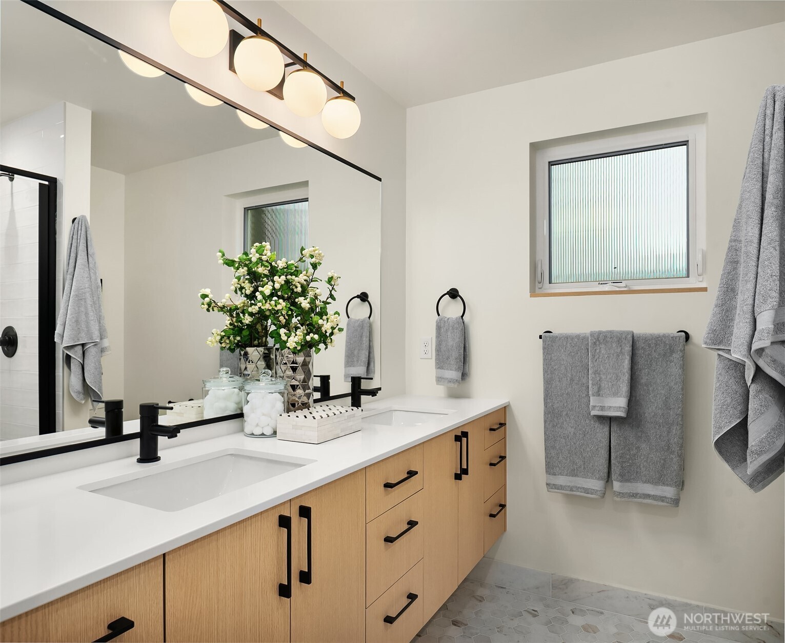1457 22nd Avenue Unit: B