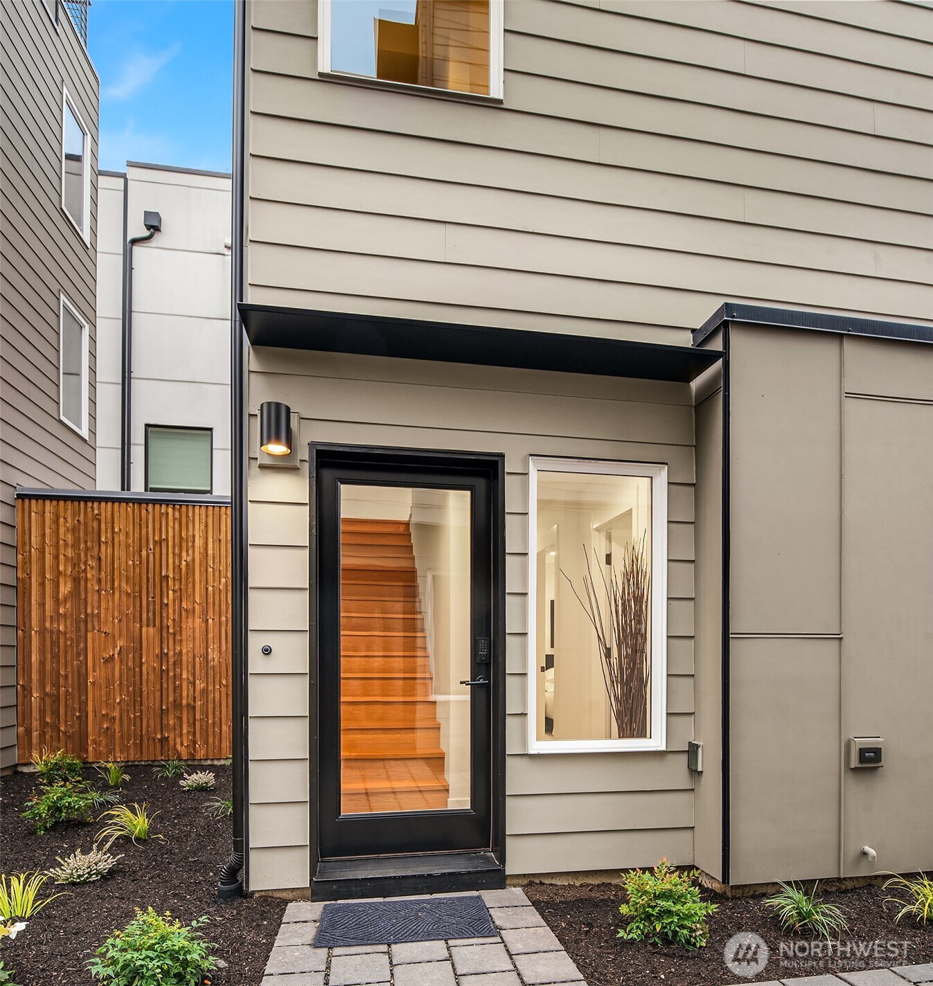 1457 22nd Avenue Unit: B