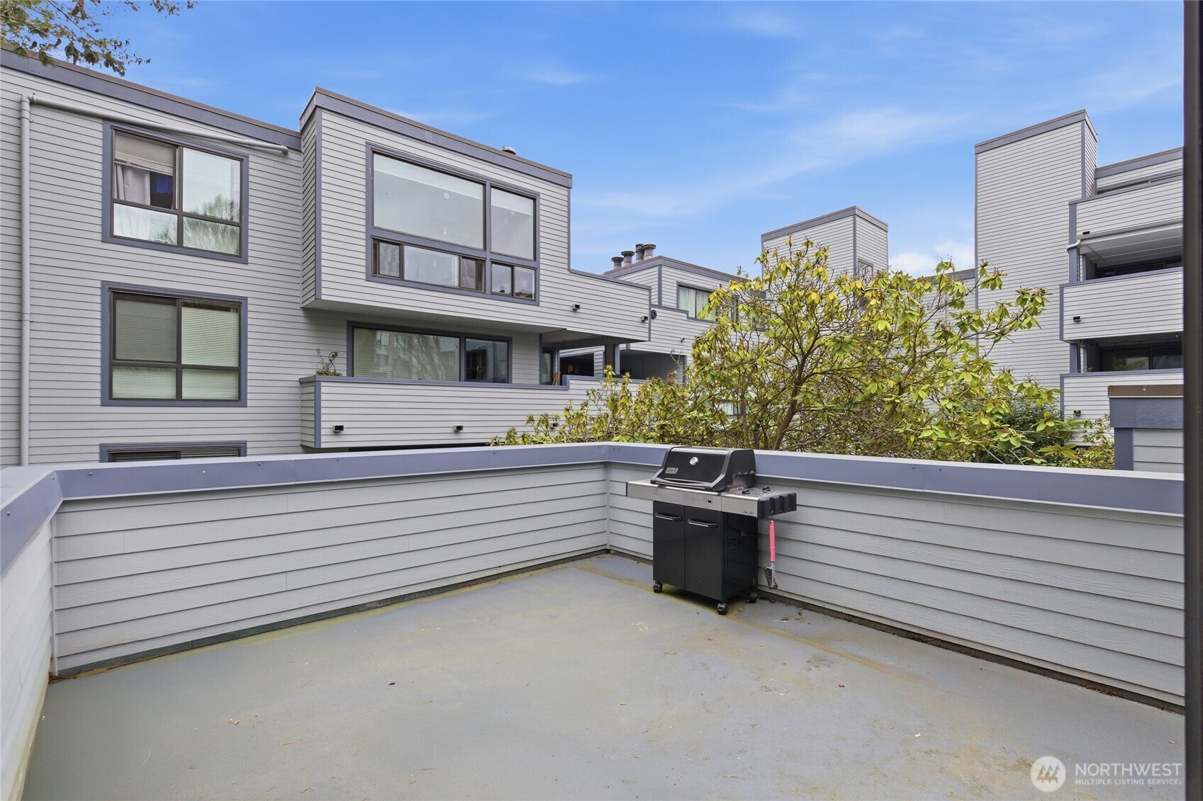 2500 W Manor Place Unit: 216