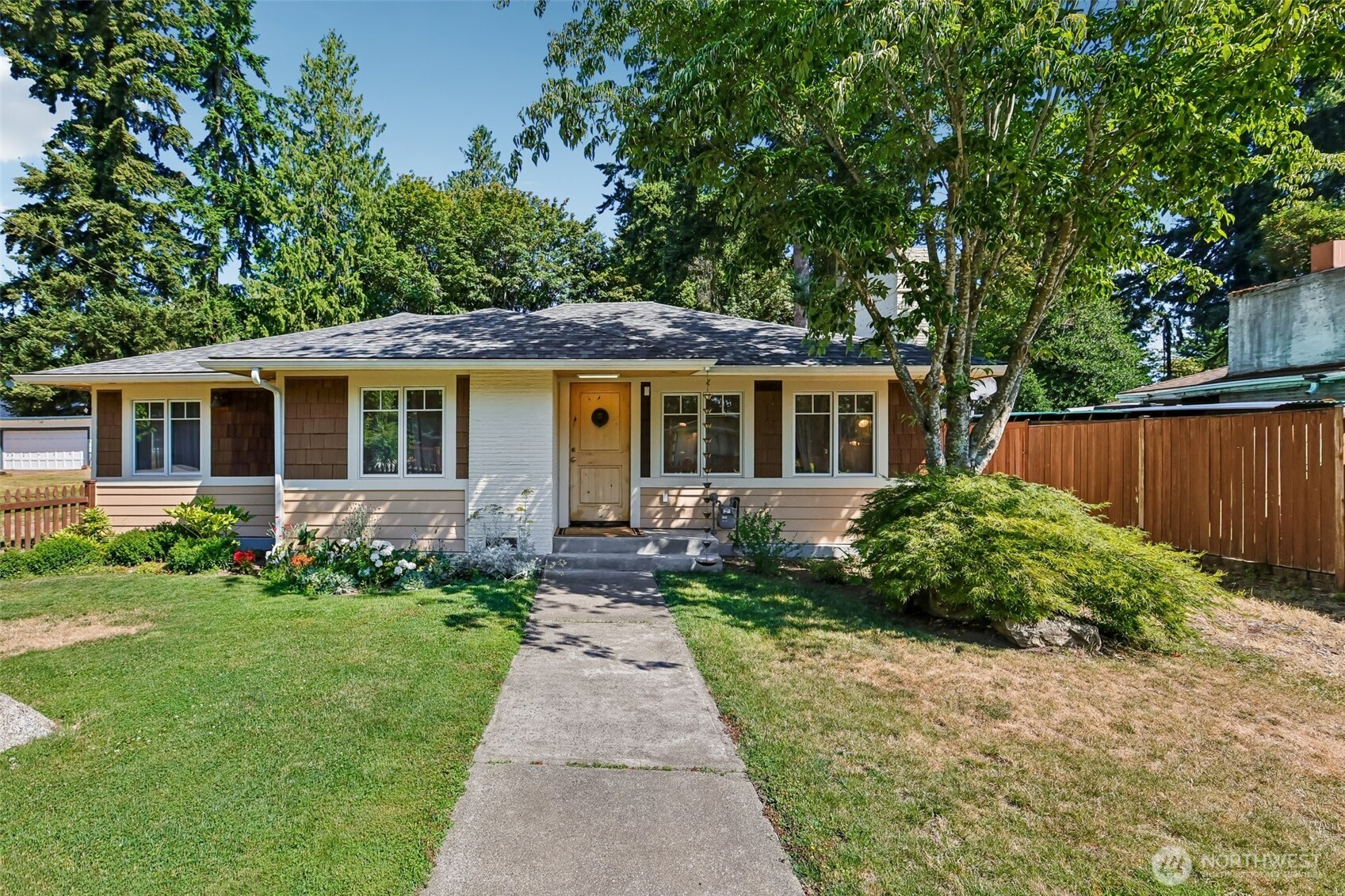 1620 N 183rd Street