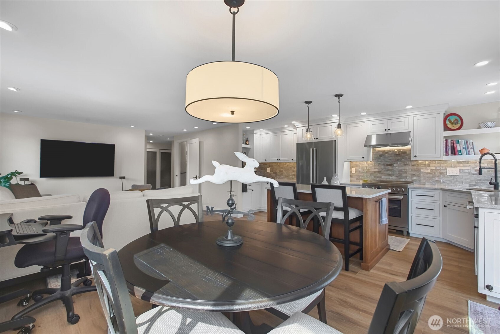 2400 E Howell Street Unit: F