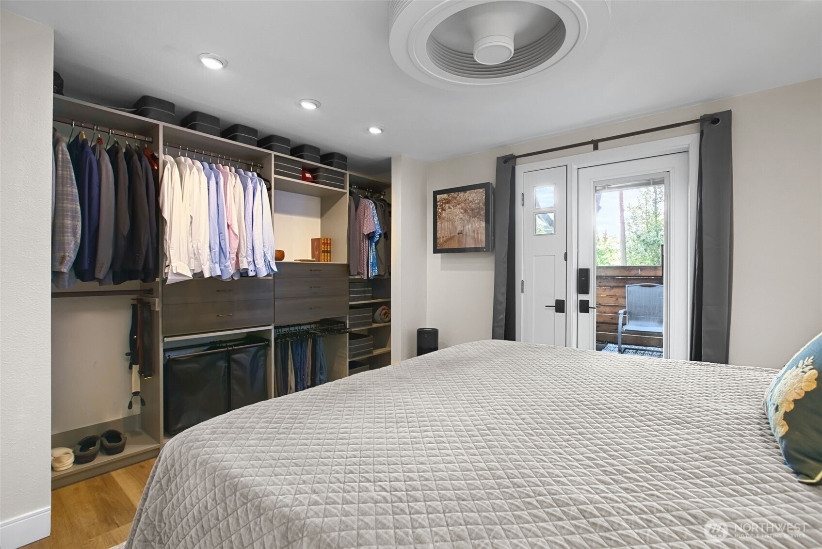 2400 E Howell Street Unit: F