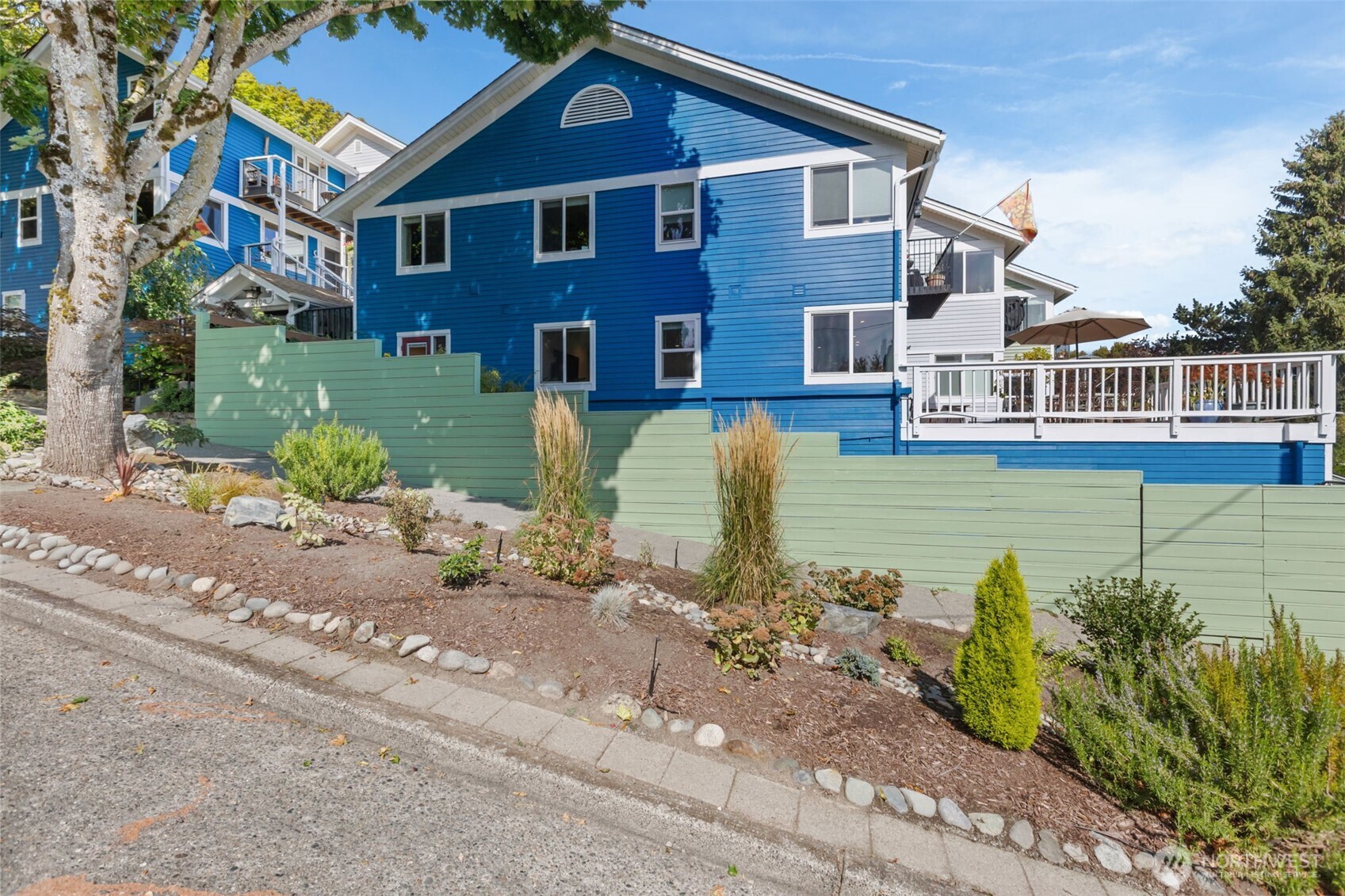 2400 E Howell Street Unit: F