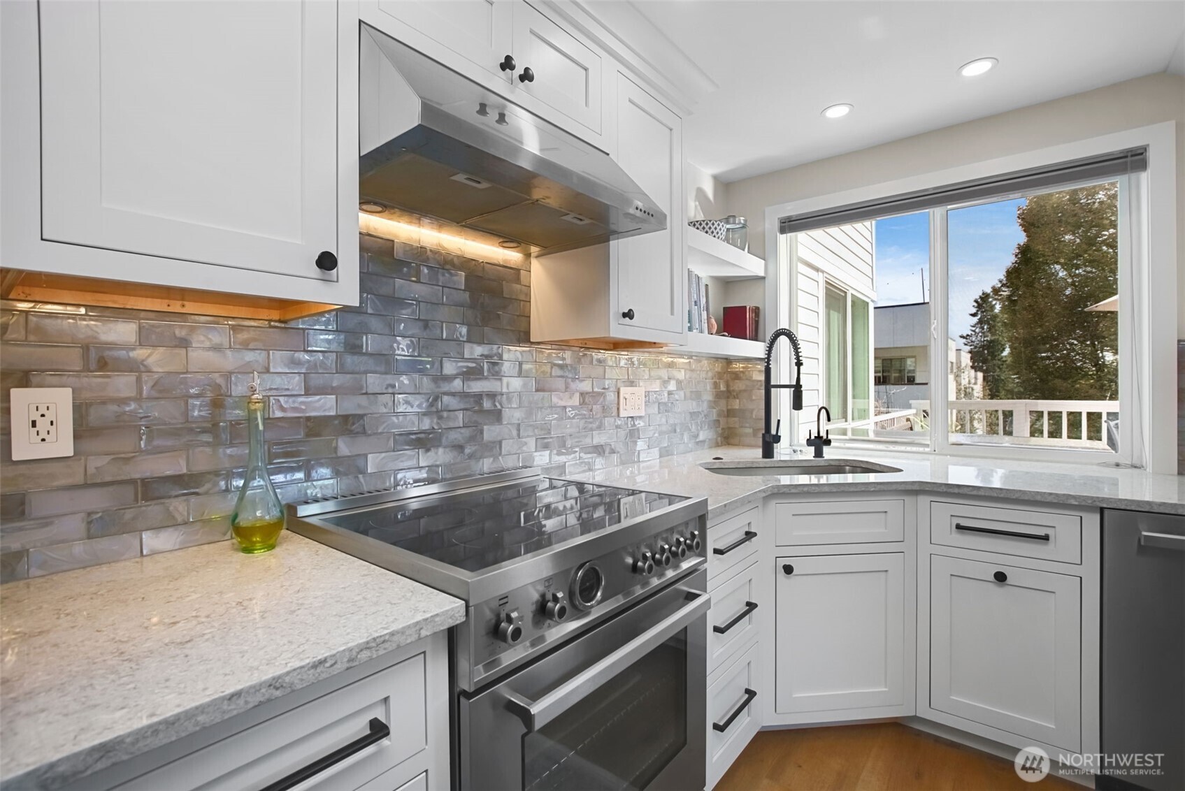 2400 E Howell Street Unit: F