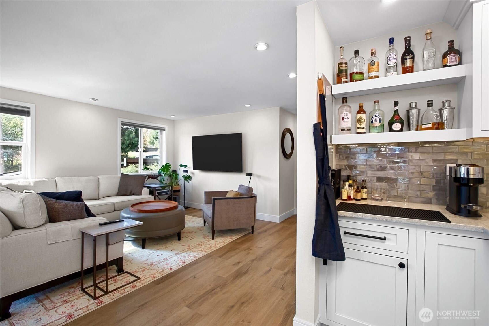 2400 E Howell Street Unit: F