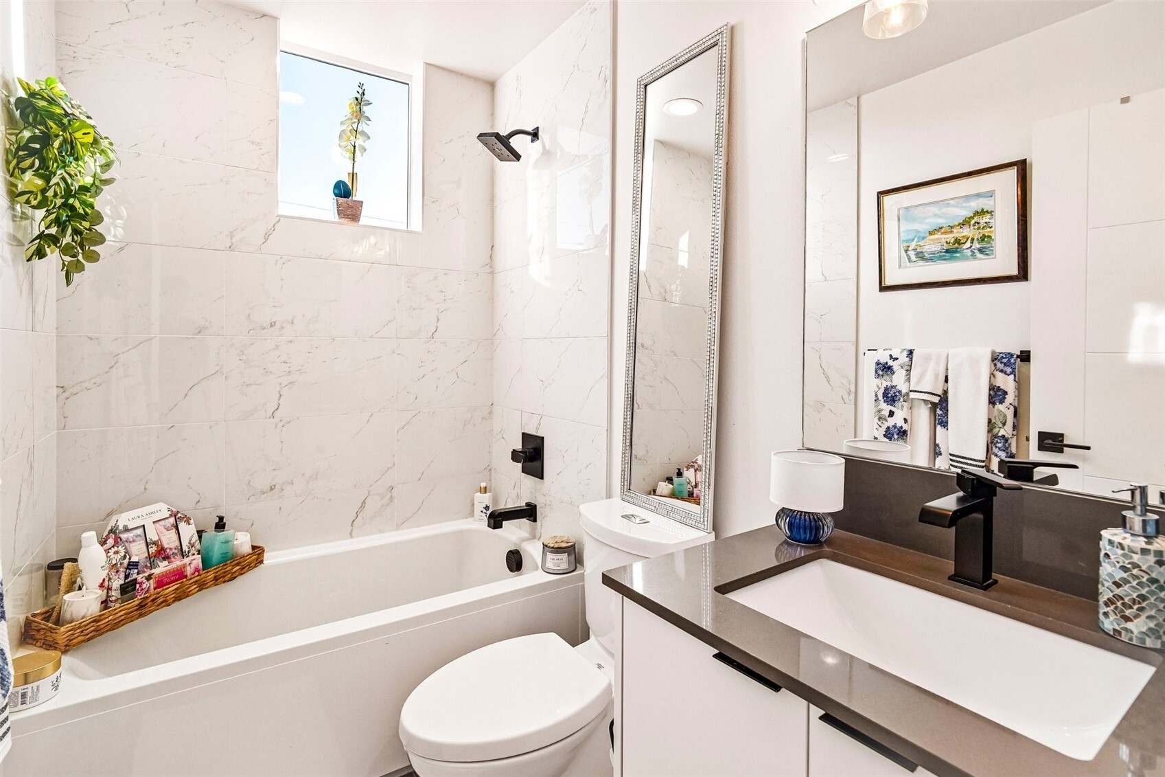 916 NW 56th Street Unit: G