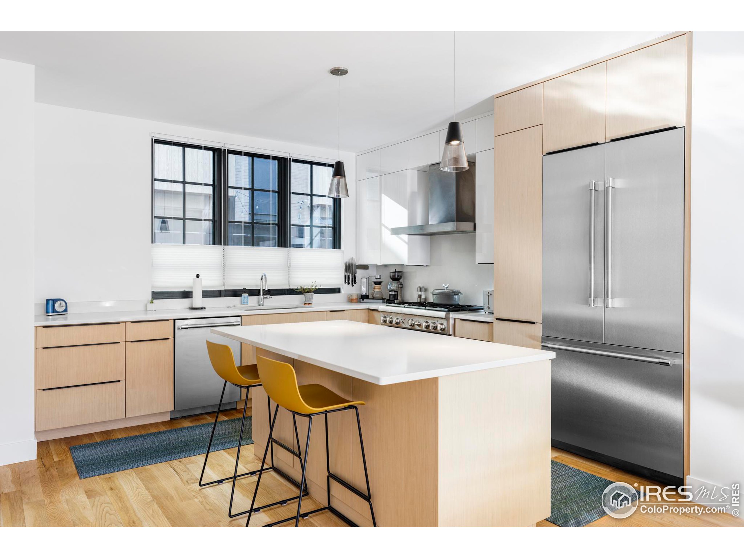 2128 Pearl St Unit: B