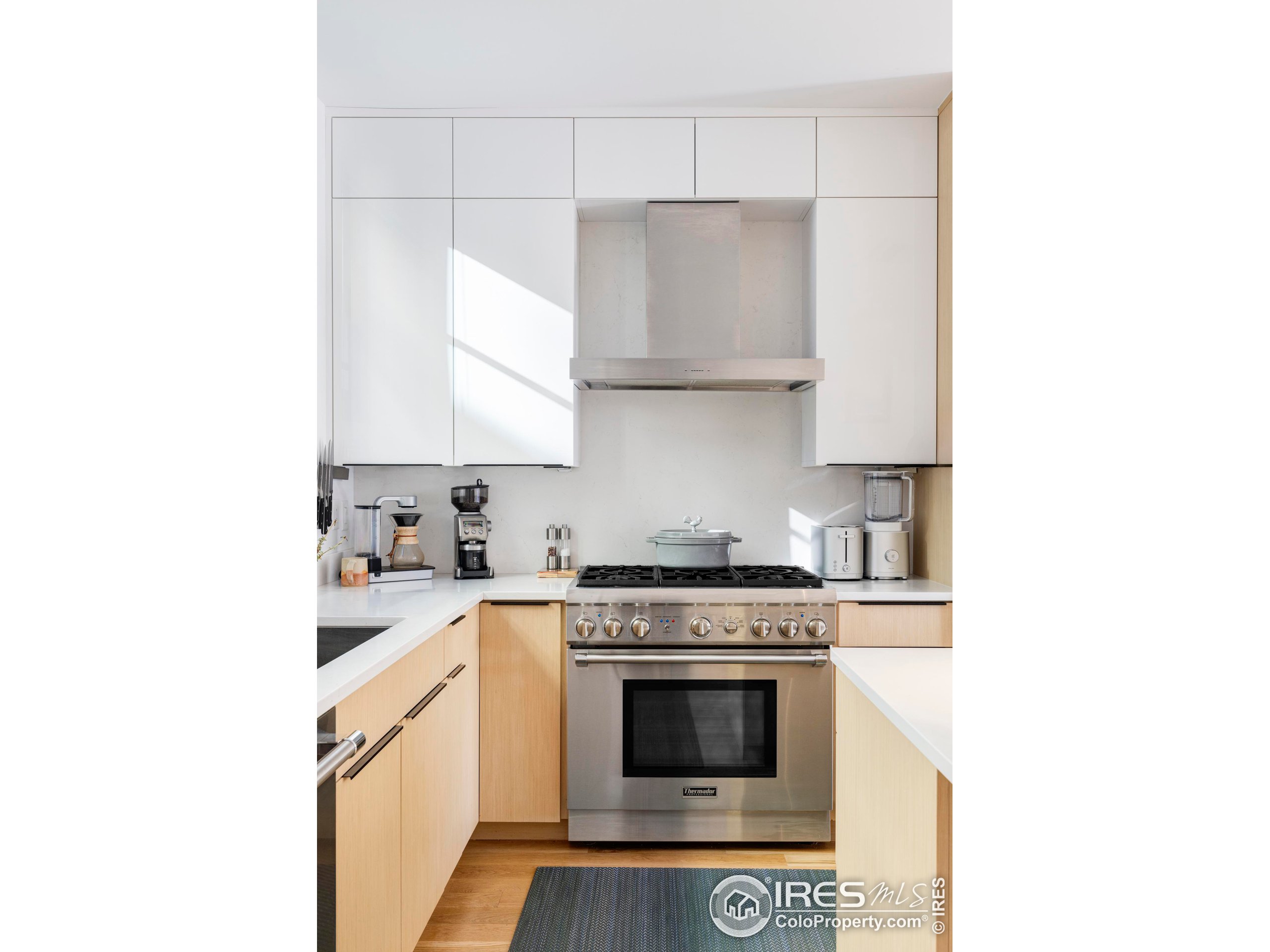 2128 Pearl St Unit: B