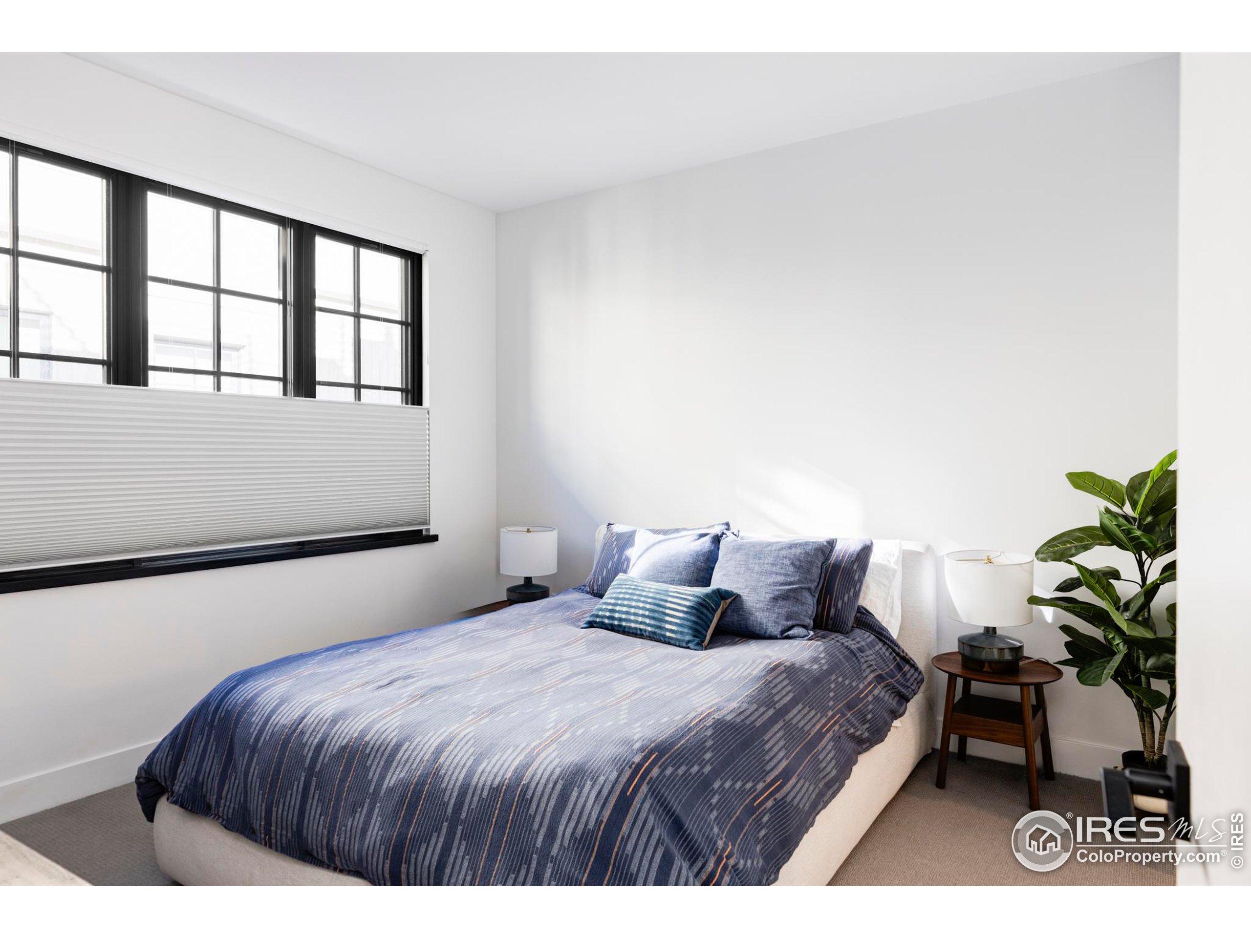 2128 Pearl St Unit: B