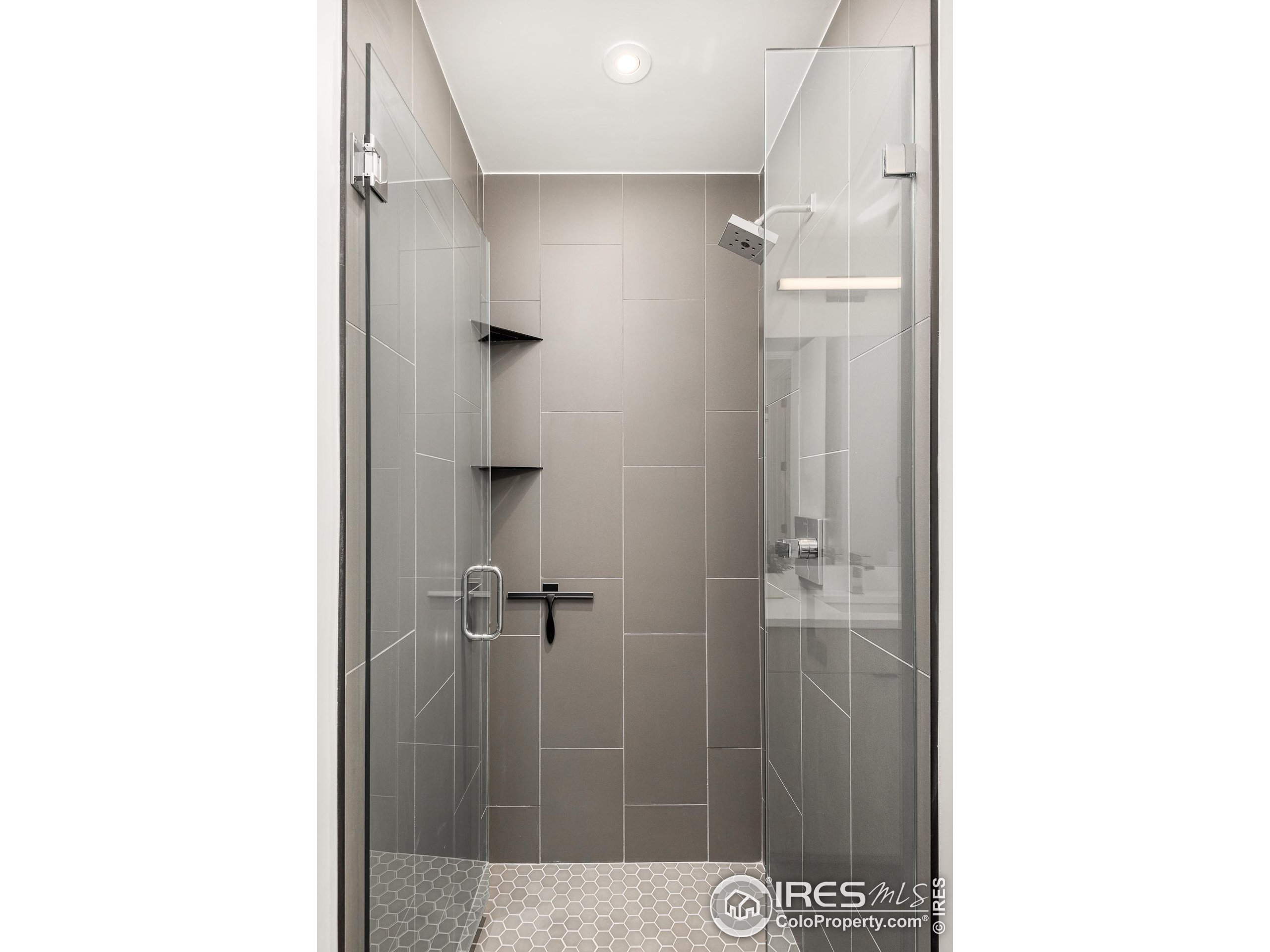 936 North St Unit: B