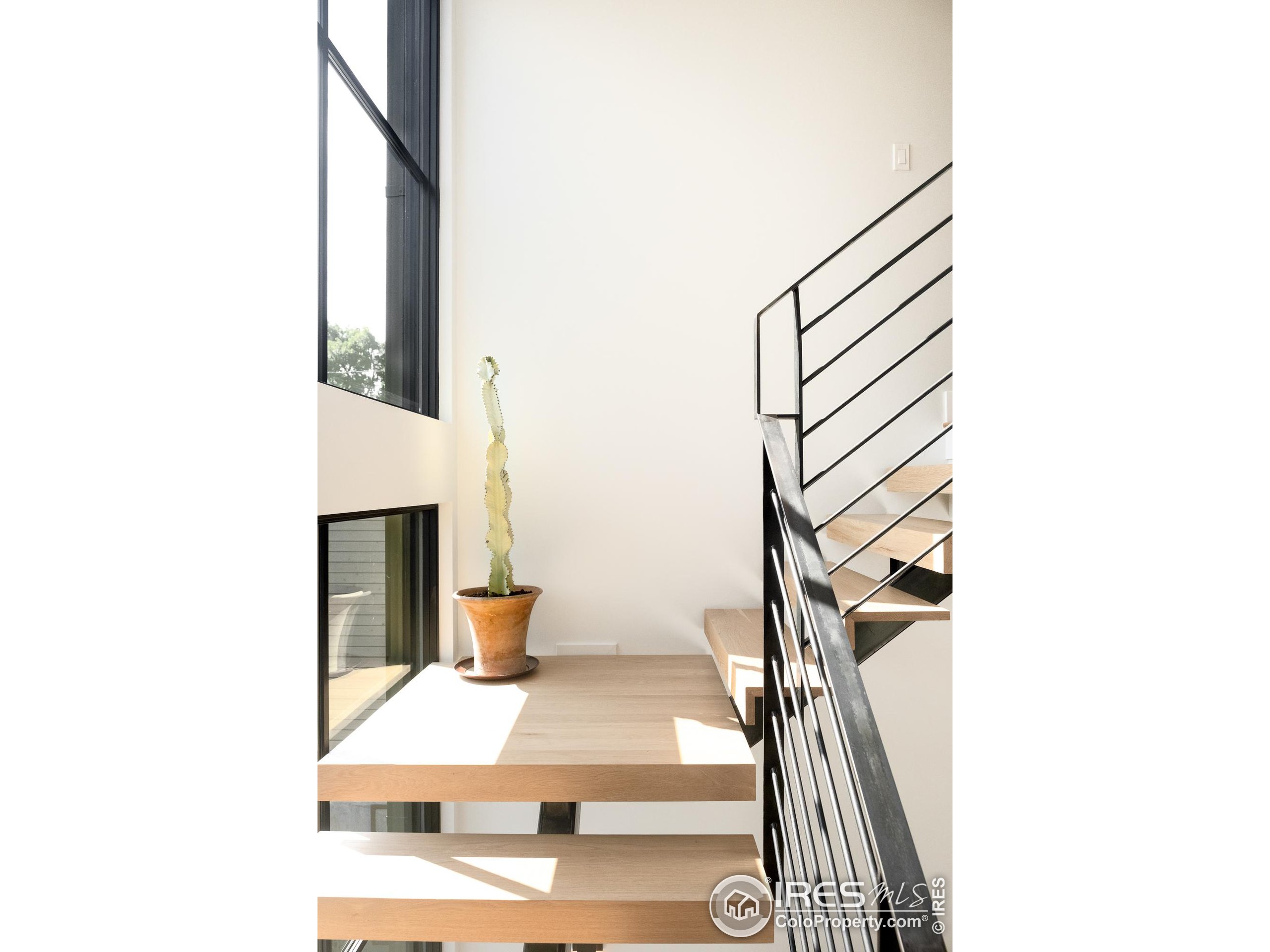 936 North St Unit: B