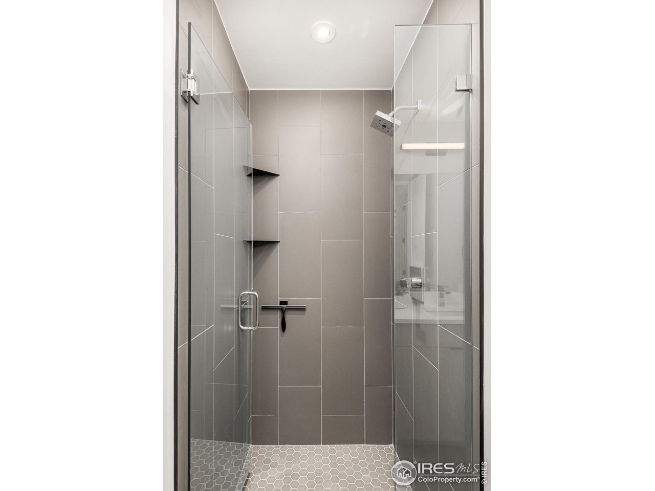 936 North St Unit: B