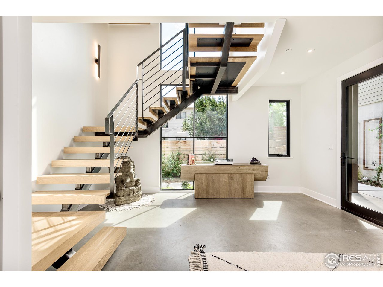 936 North St Unit: B