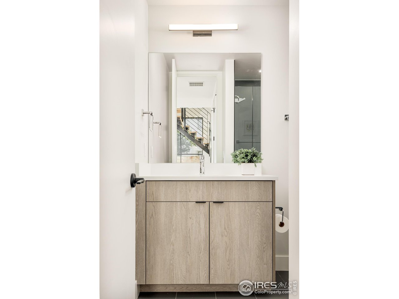 936 North St Unit: B