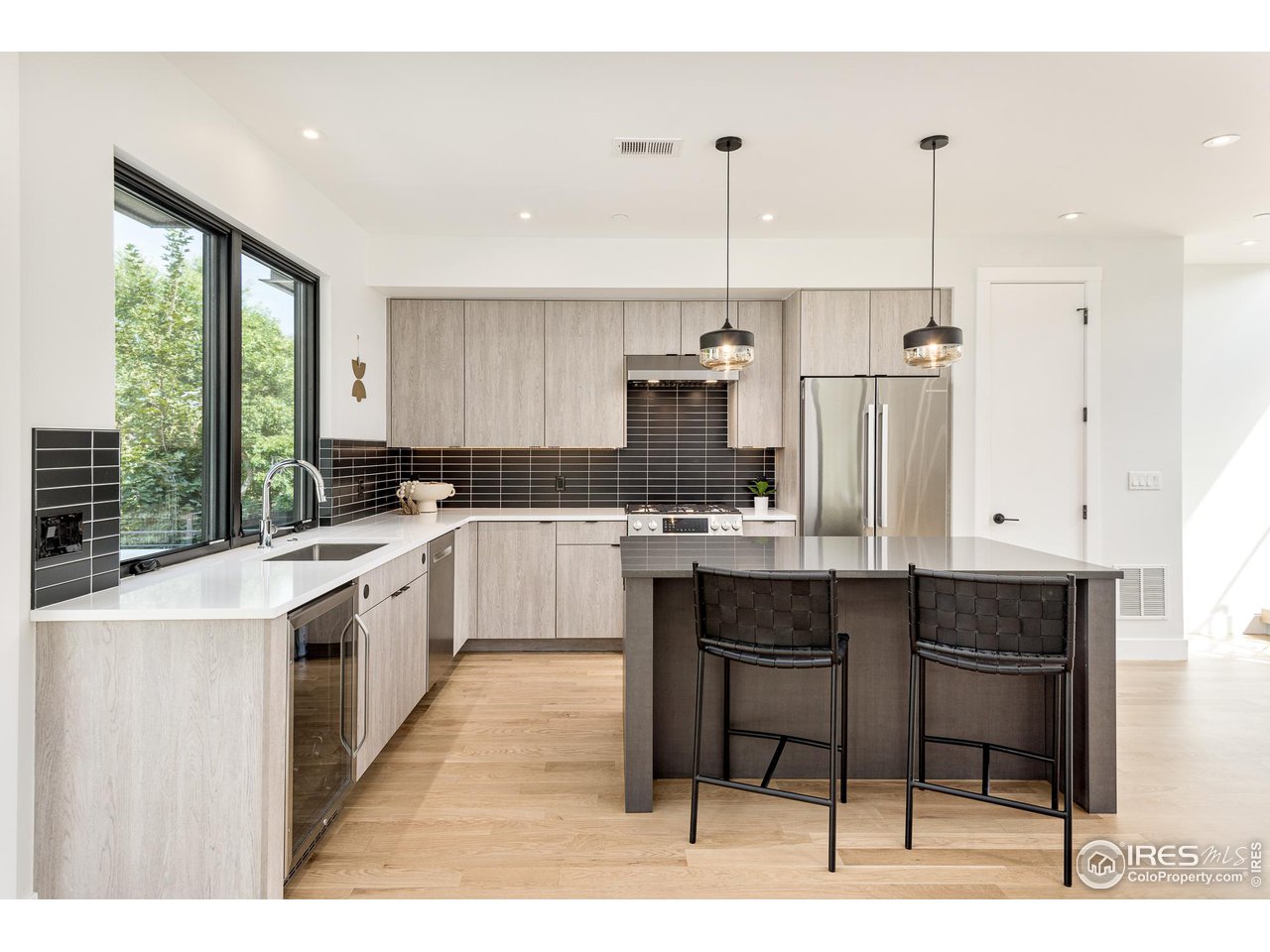 936 North St Unit: B