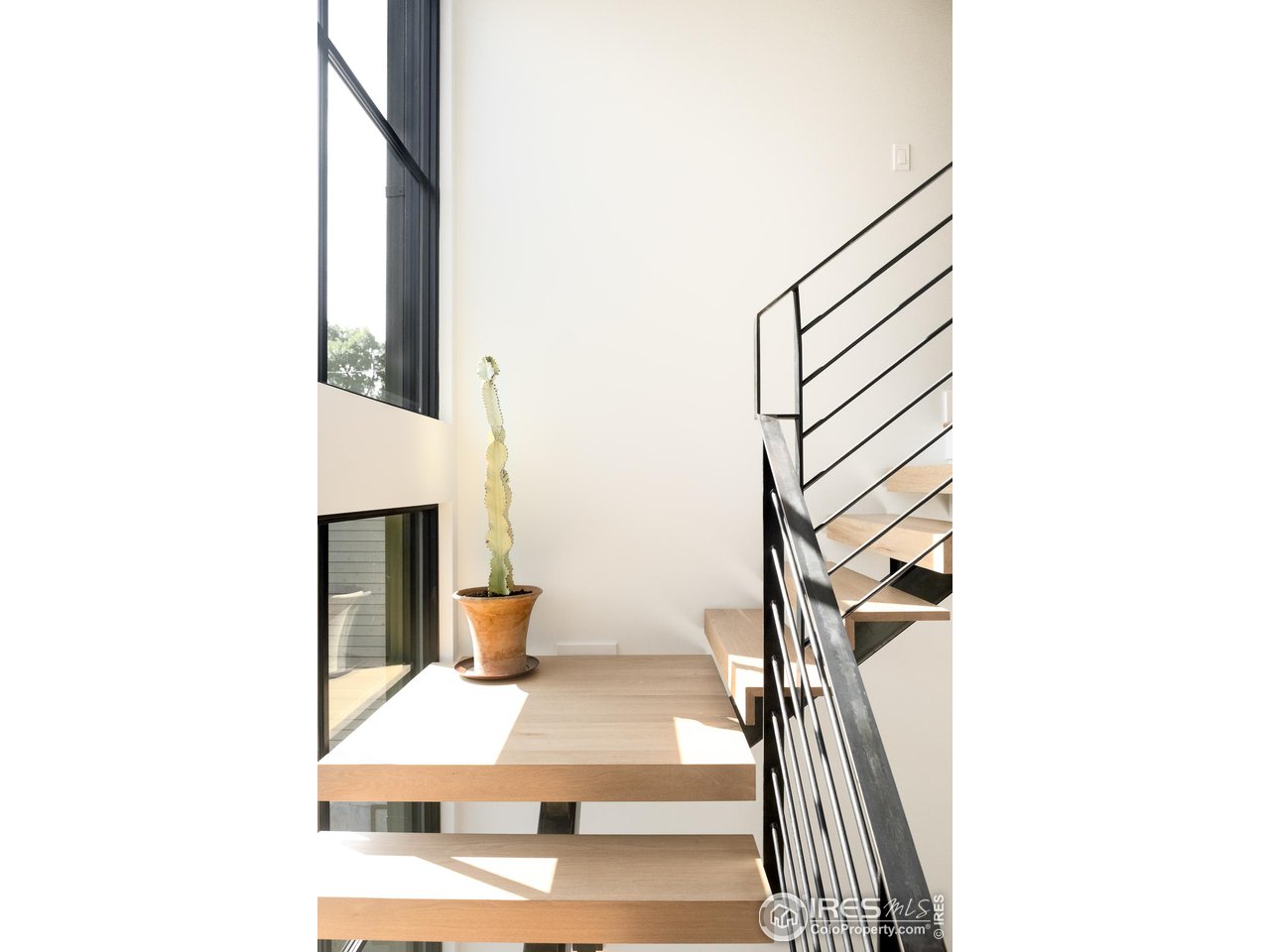 936 North St Unit: B